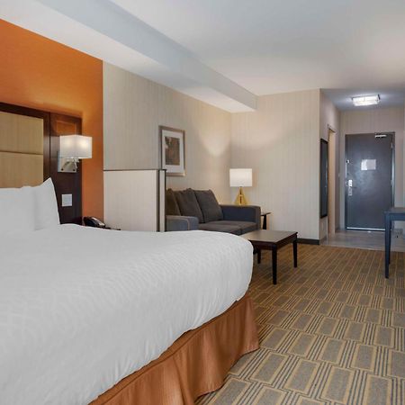 Best Western Plus Chateau Fort St. John Exterior photo