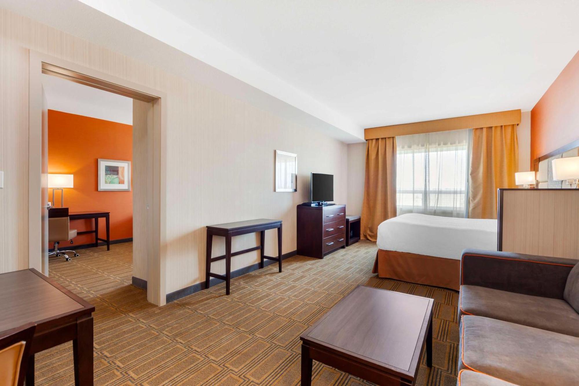 Best Western Plus Chateau Fort St. John Exterior photo