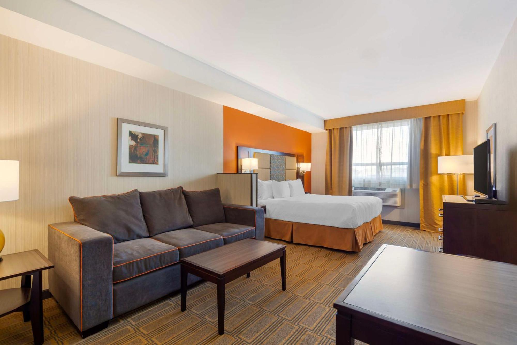 Best Western Plus Chateau Fort St. John Exterior photo